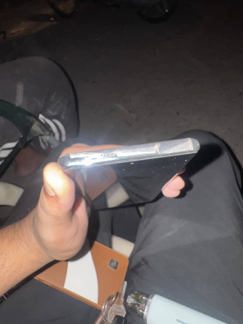 Tecno CAMON 40 Pro 6