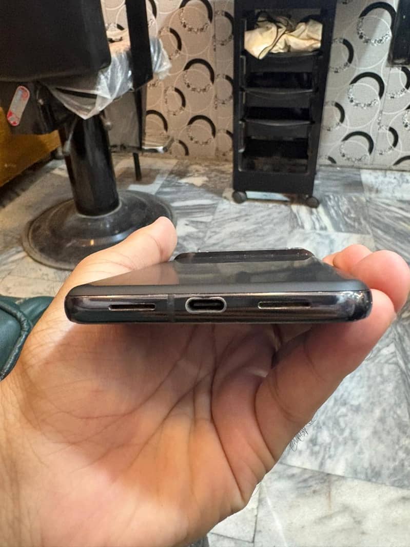 Google Pixel 8 Pro 5