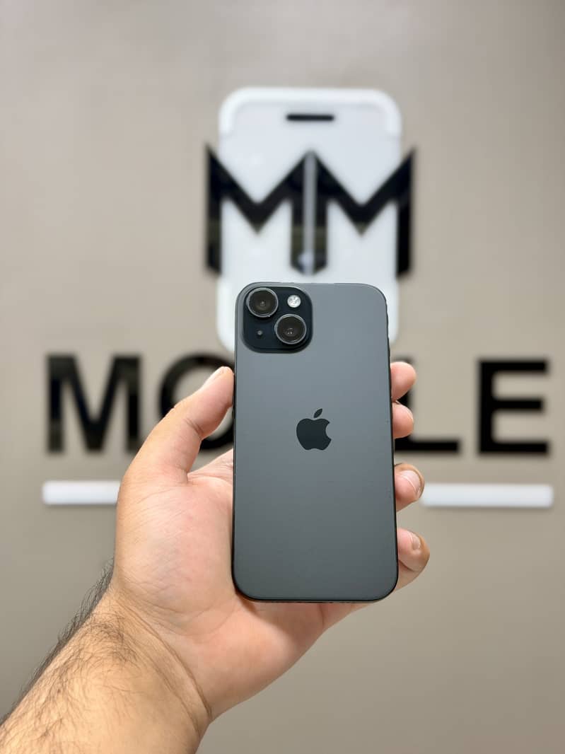 iPhone 15 3