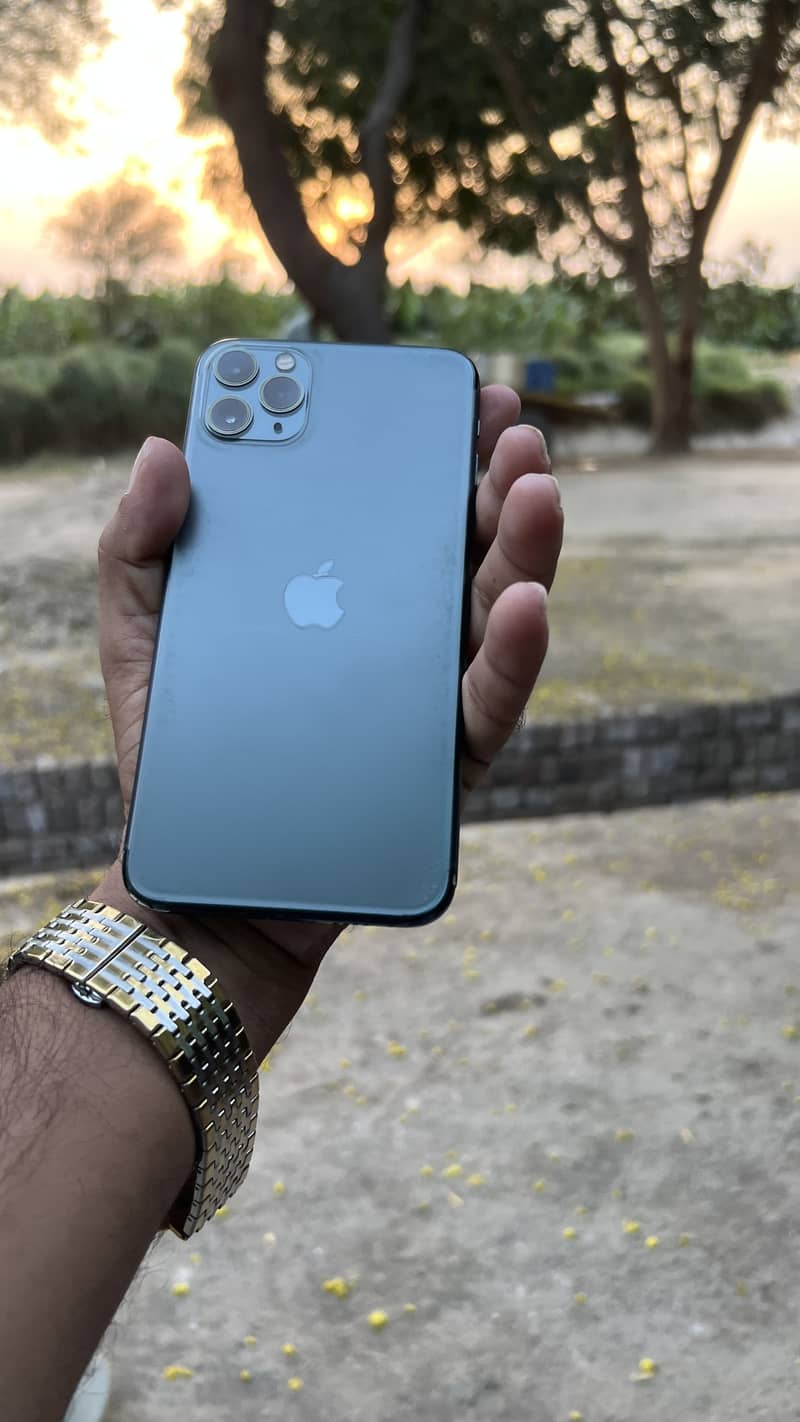 iPhone 11 Pro Max 6