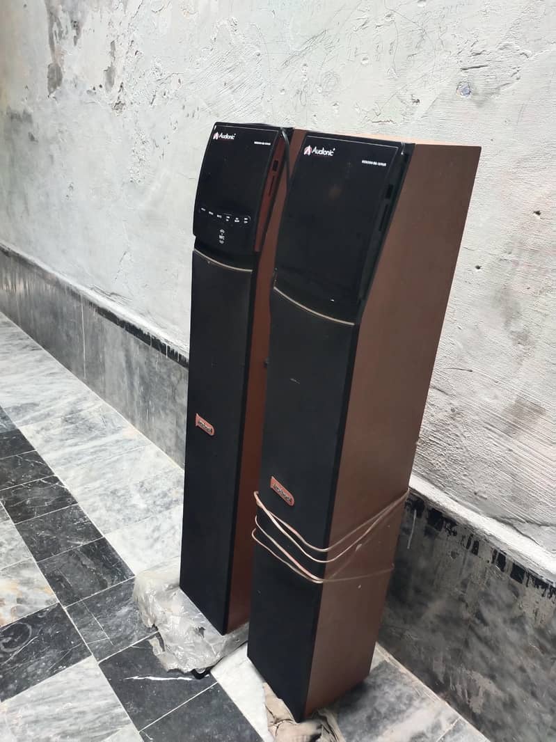 audionic tower speakers 1