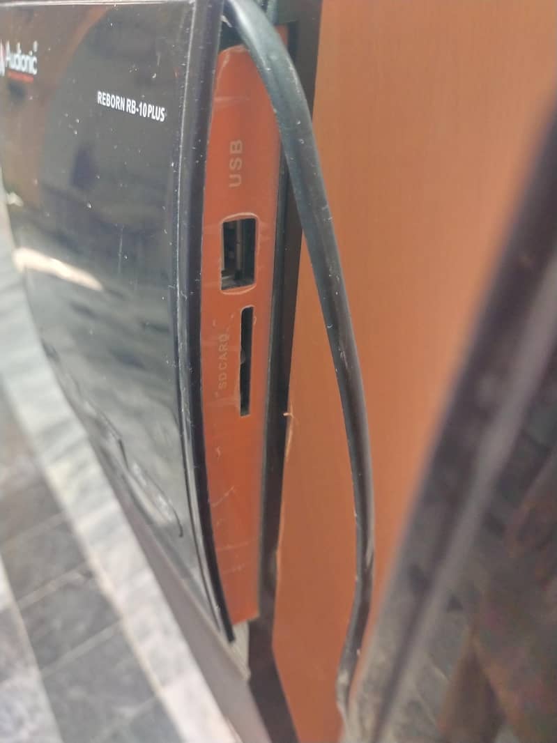audionic tower speakers 2