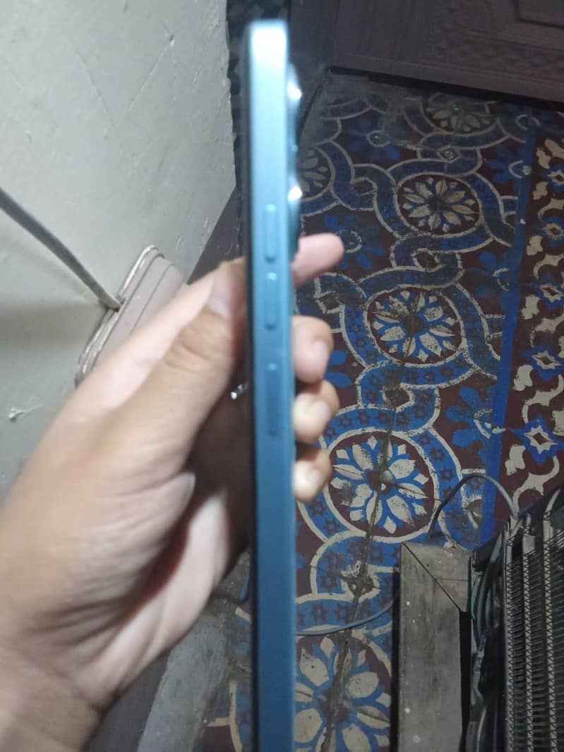 Tecno Spark Go2 3