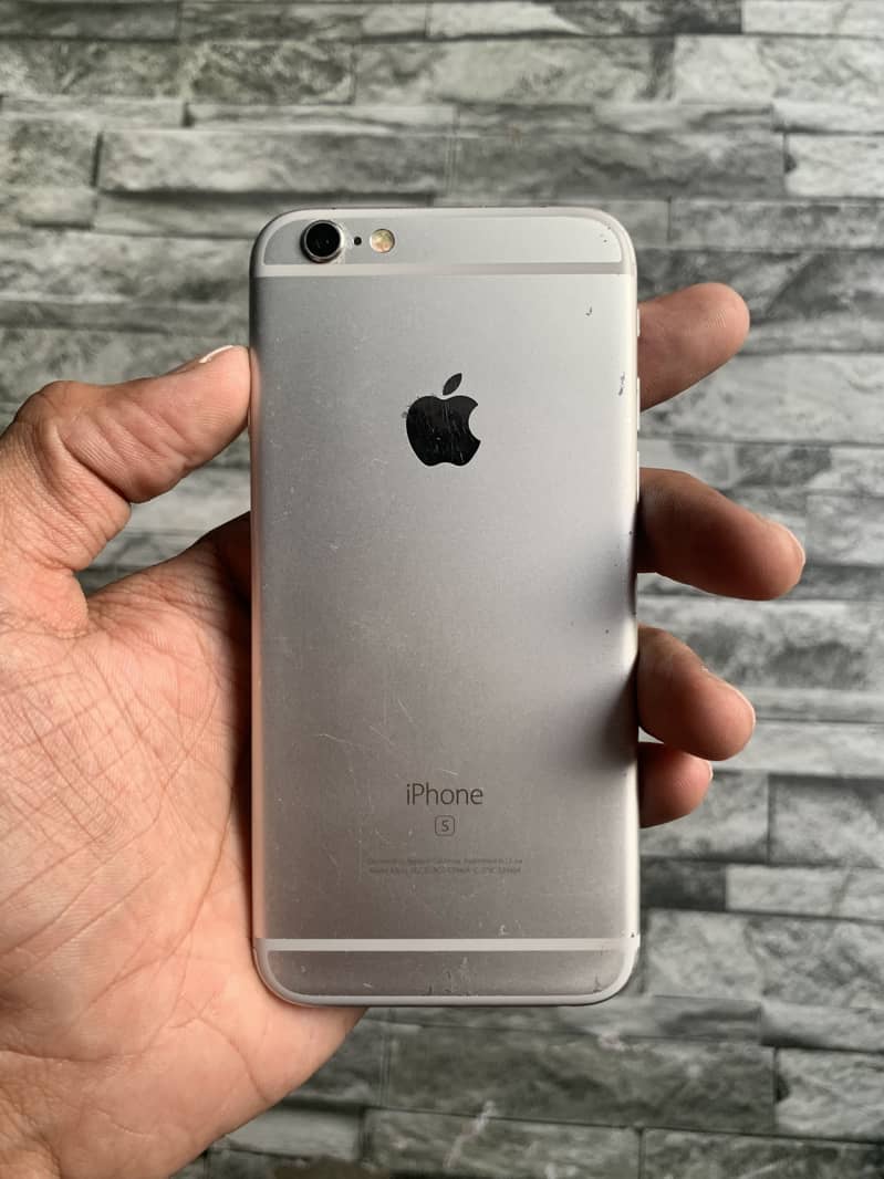 Apple iPhone 6S 1