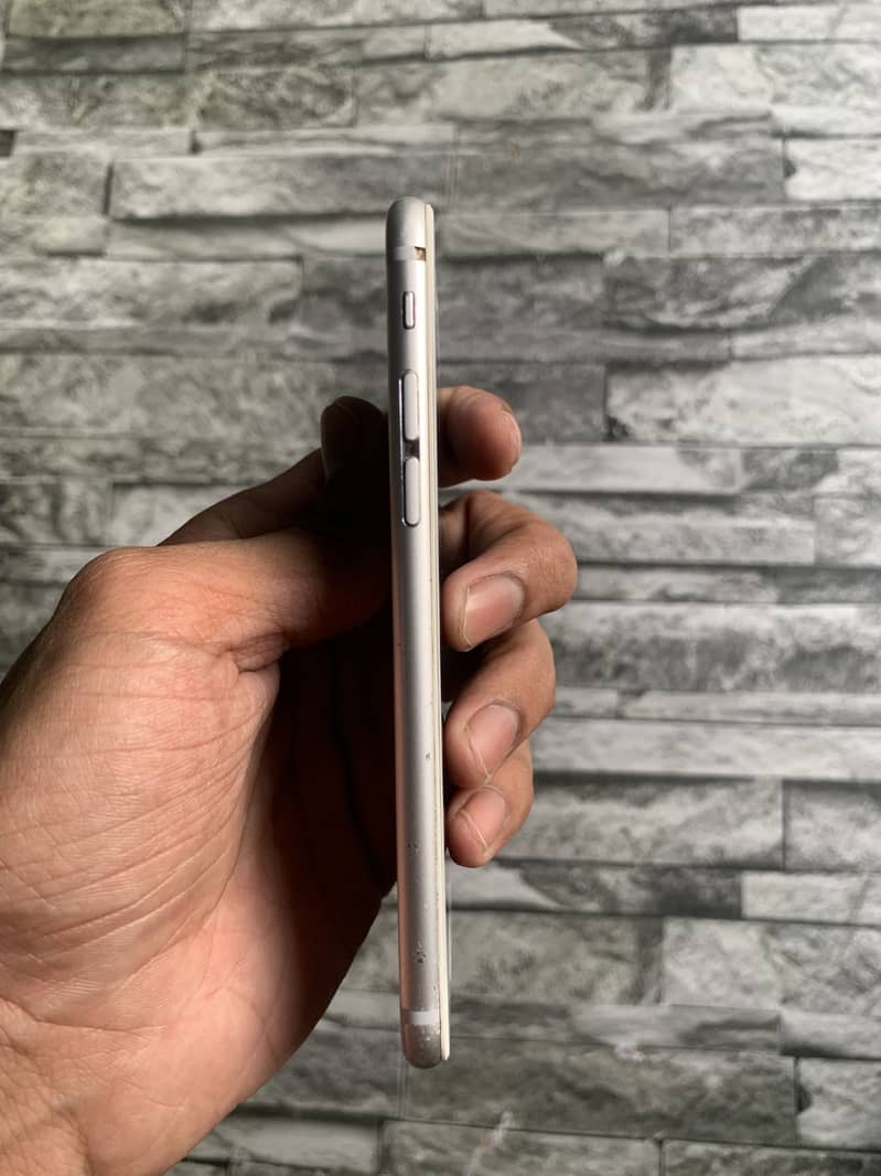 Apple iPhone 6S 2