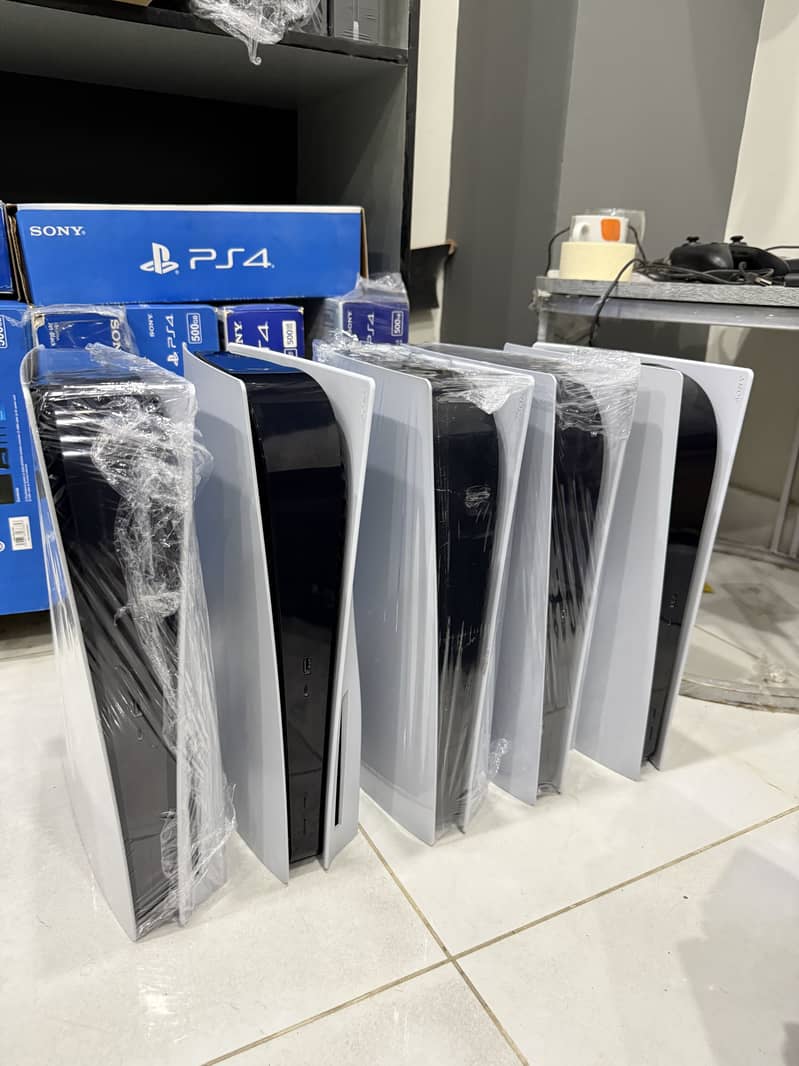 PS4/PS5/XBOX 4