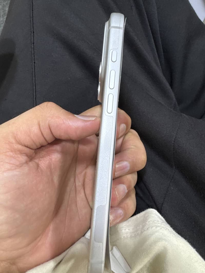 Apple iPhone 17 Pro Max 1