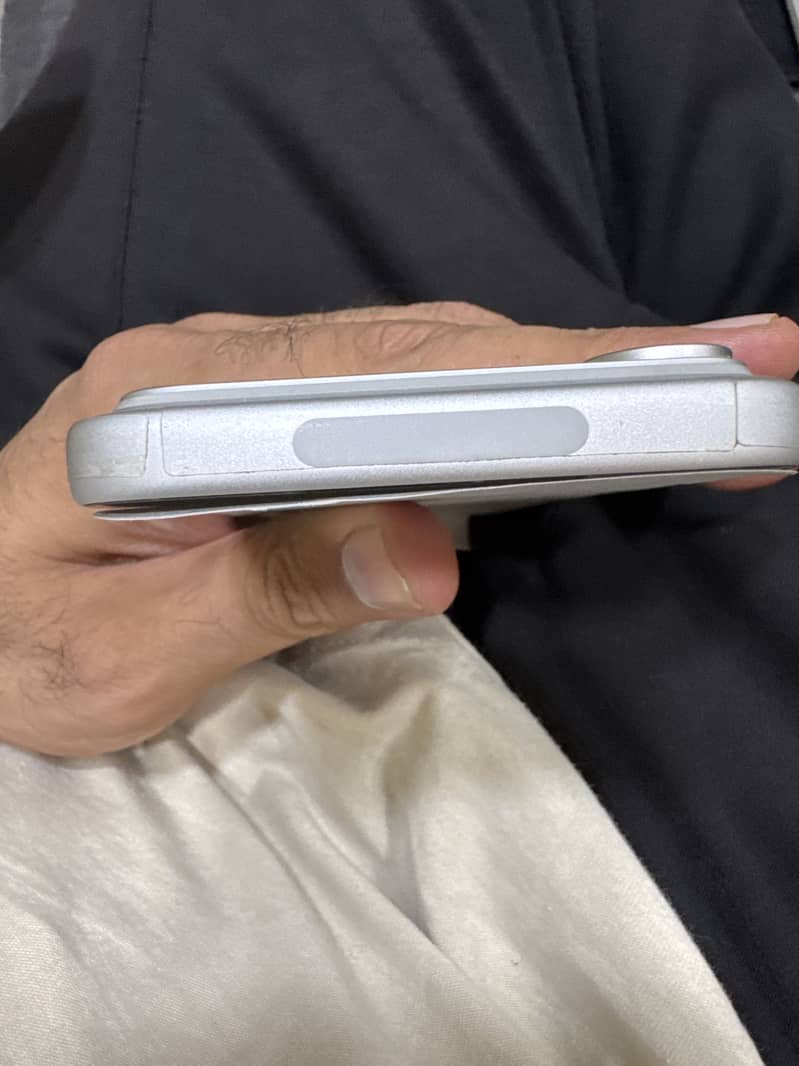 Apple iPhone 17 Pro Max 2