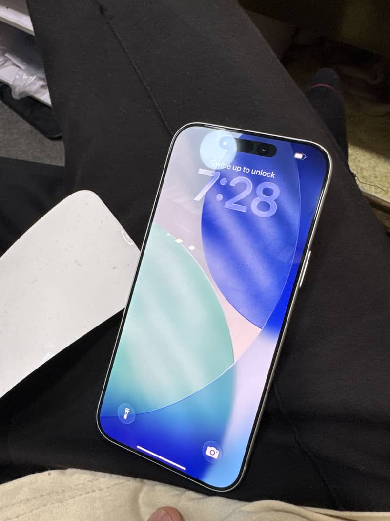 Apple iPhone 17 Pro Max 5