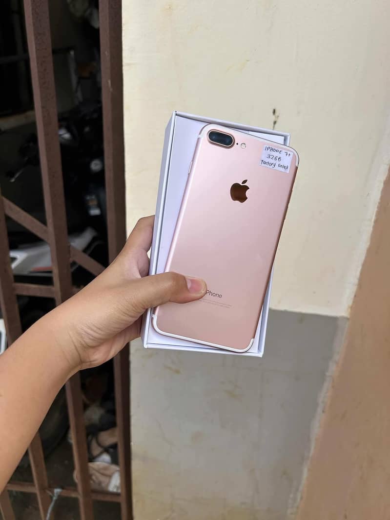 Apple iPhone 7 Plus 2