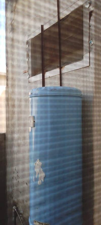 15 gallons storage electric geyser