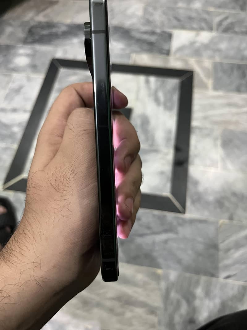 Google Pixel 9 Pro 4