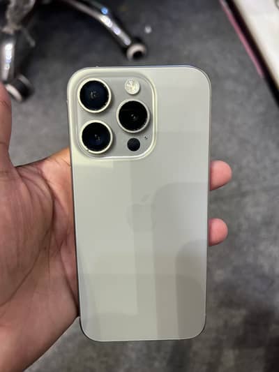 Apple iPhone 15 Pro
