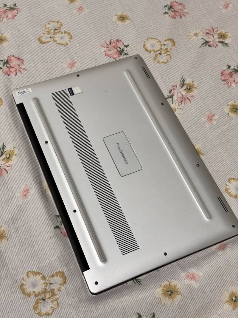 DELL PRECISION 5530 3