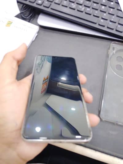 Vivo x200 Pro 10/10 with box charger