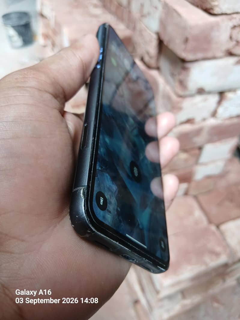 Google Pixel 8 3