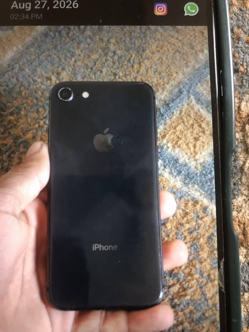 Apple iPhone 8 0