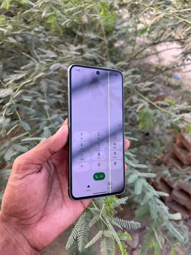 Google Pixel 8 6
