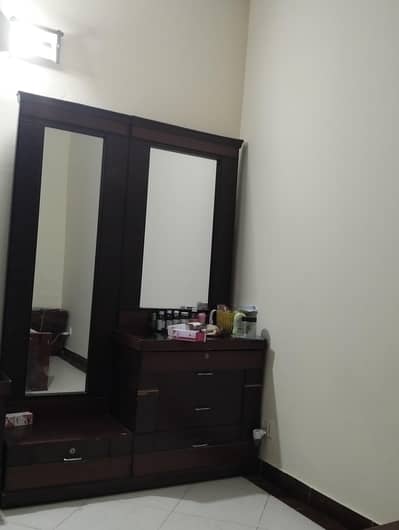 Dresser with double mirror  full wooden