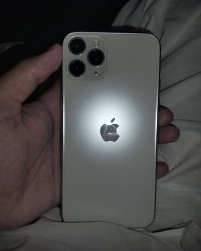 Apple iPhone 11 Pro|white very good condition |