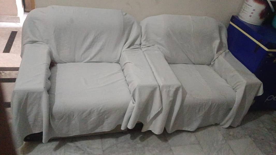 condition 10/9.5 seater sofa set 1
