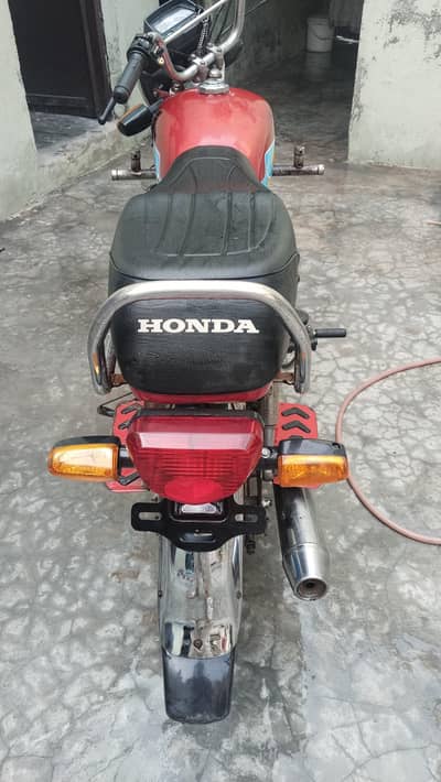 CD 70 bike