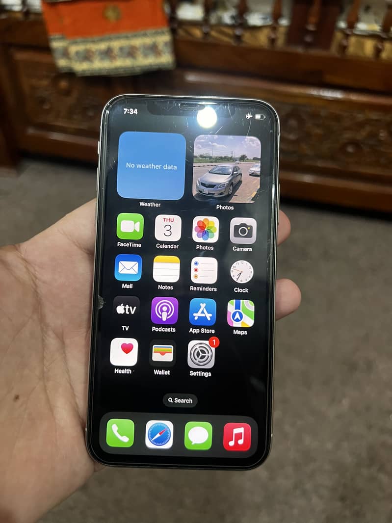 Apple iPhone X 3