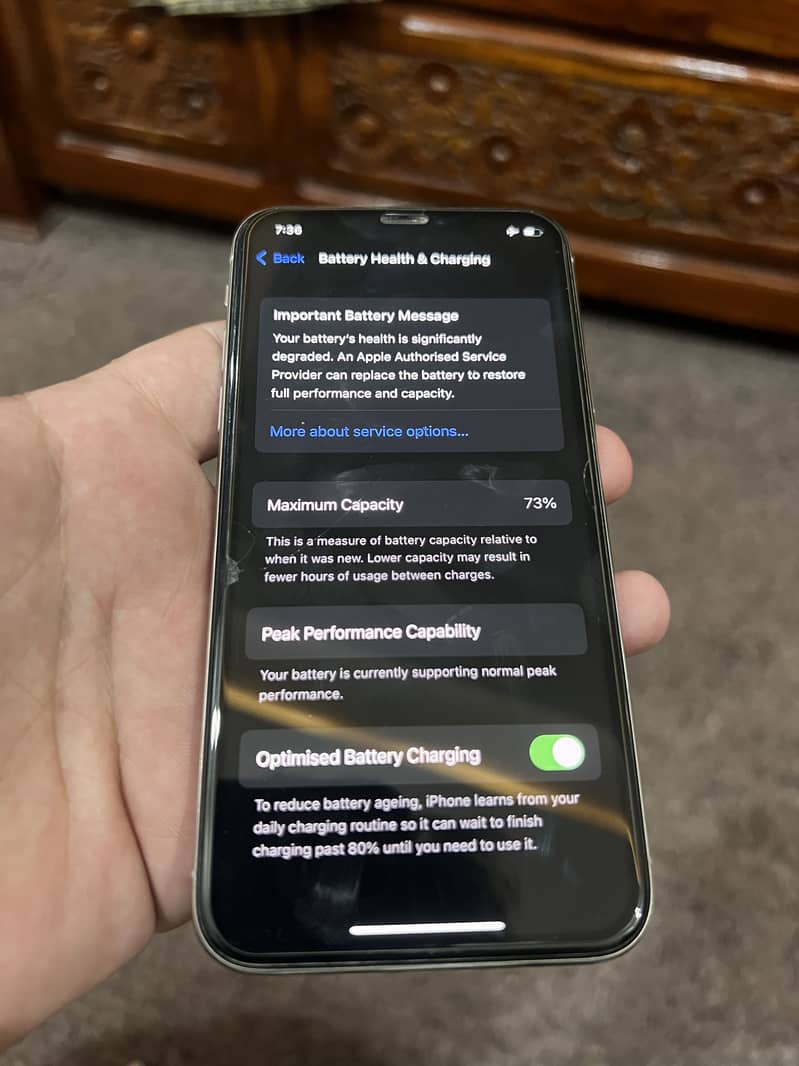 Apple iPhone X 4