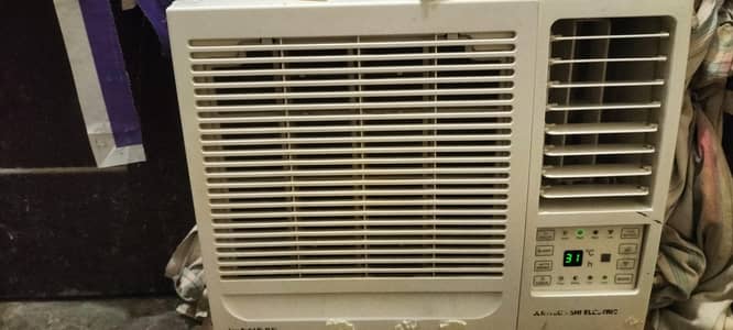 Window AC Mr Mitsubishi
