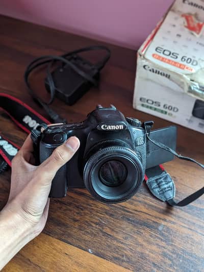Canon EOS 60D DSLR Camera + 50mm Lens
