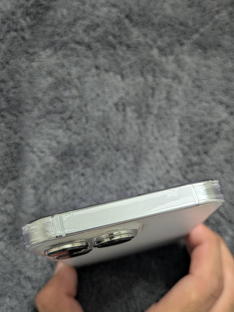 Apple iPhone 13 Pro 3