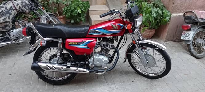 Honda 125 Karachi numbr