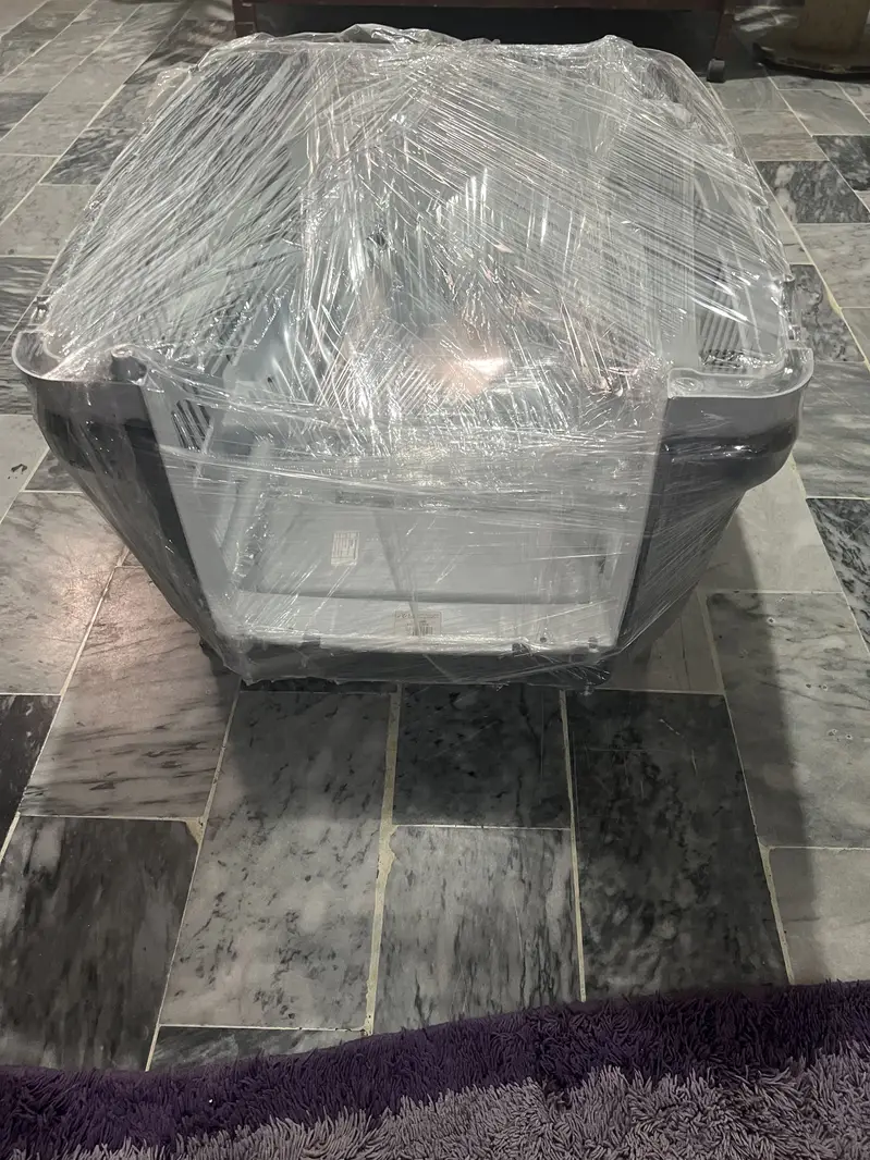Pet cargo carrier imported — photo 2
