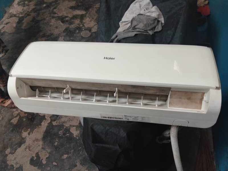 Haier split Ac 1 ton 2