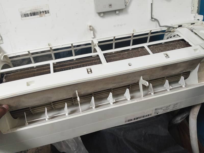 Haier split Ac 1 ton 3