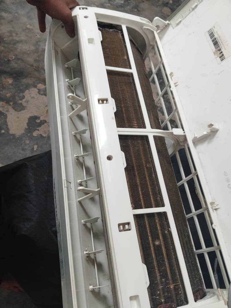 Haier split Ac 1 ton 5