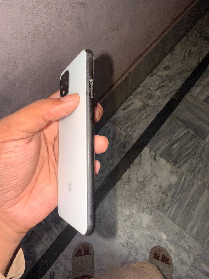 Google Pixel 4 8
