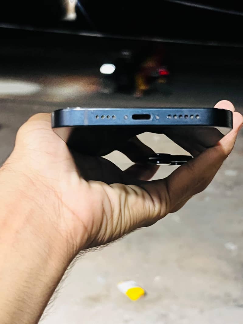 Apple iPhone 14 Pro 2