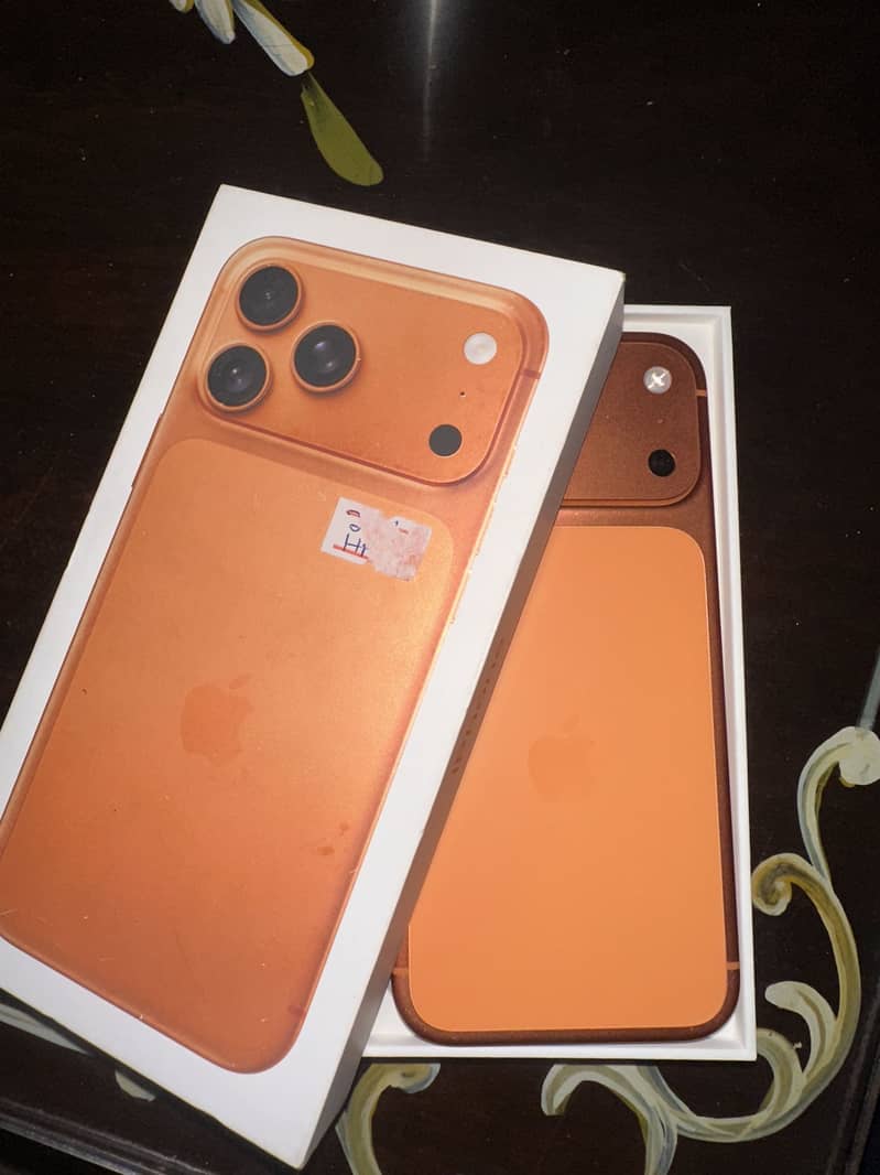 Apple iPhone 17 Pro Max 2