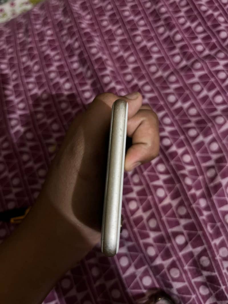 Apple iPhone 6 3
