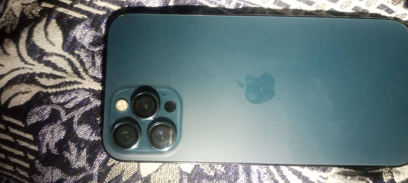 Apple iPhone 12 Pro Max 3