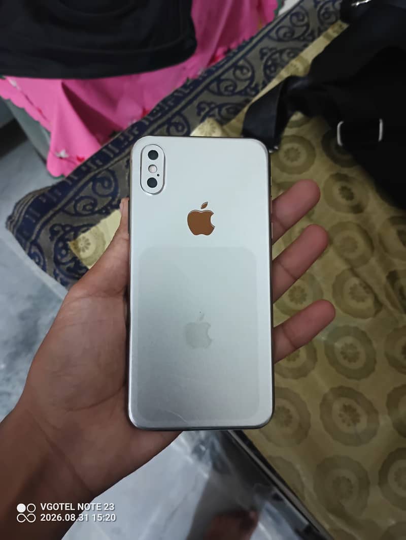 Apple iPhone XS 0