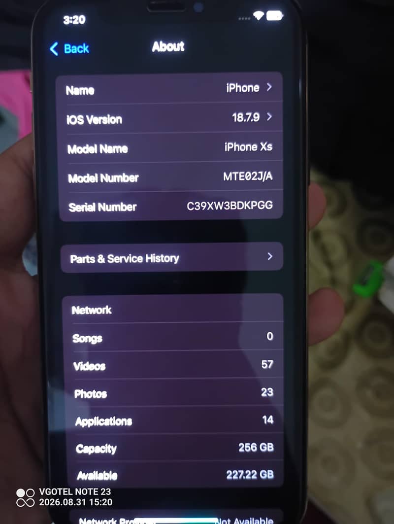 Apple iPhone XS 1