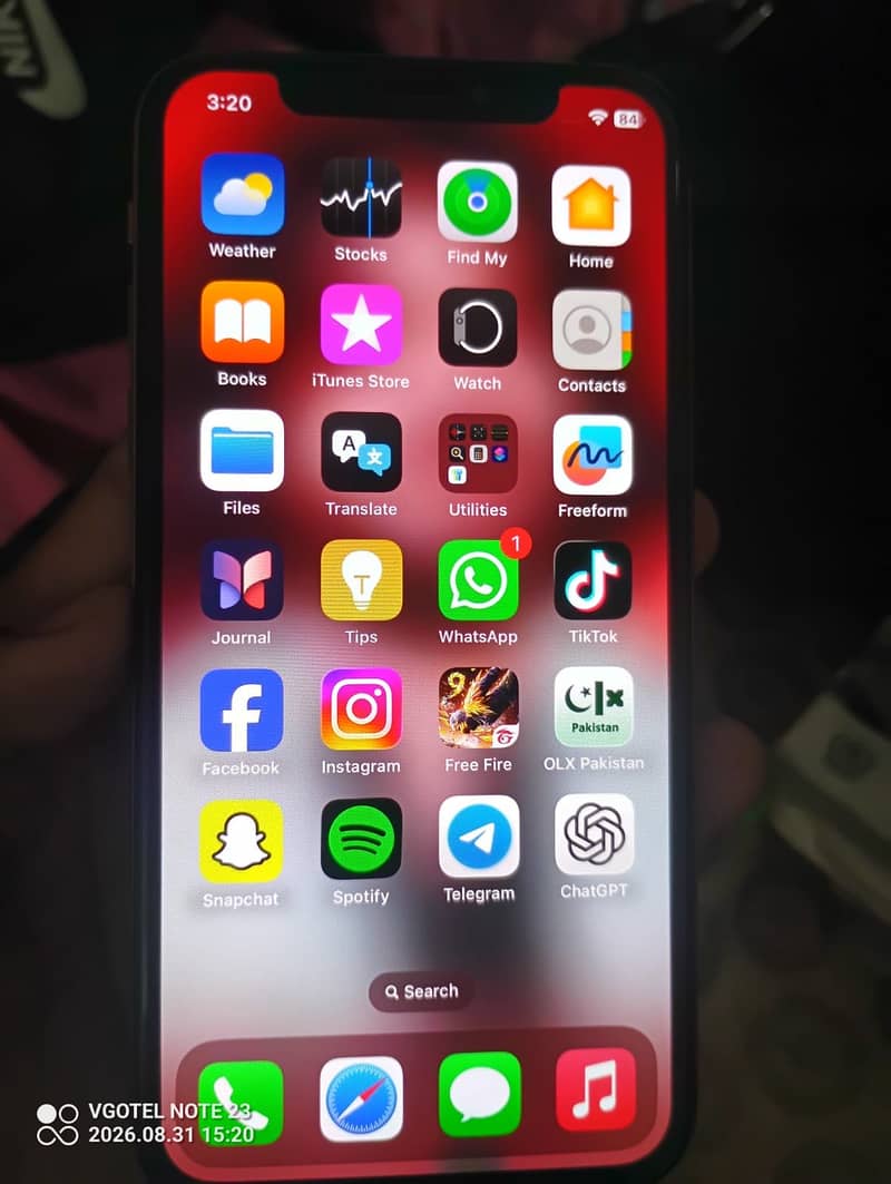 Apple iPhone XS 3