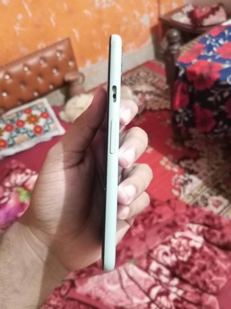 Google Pixel 5 3