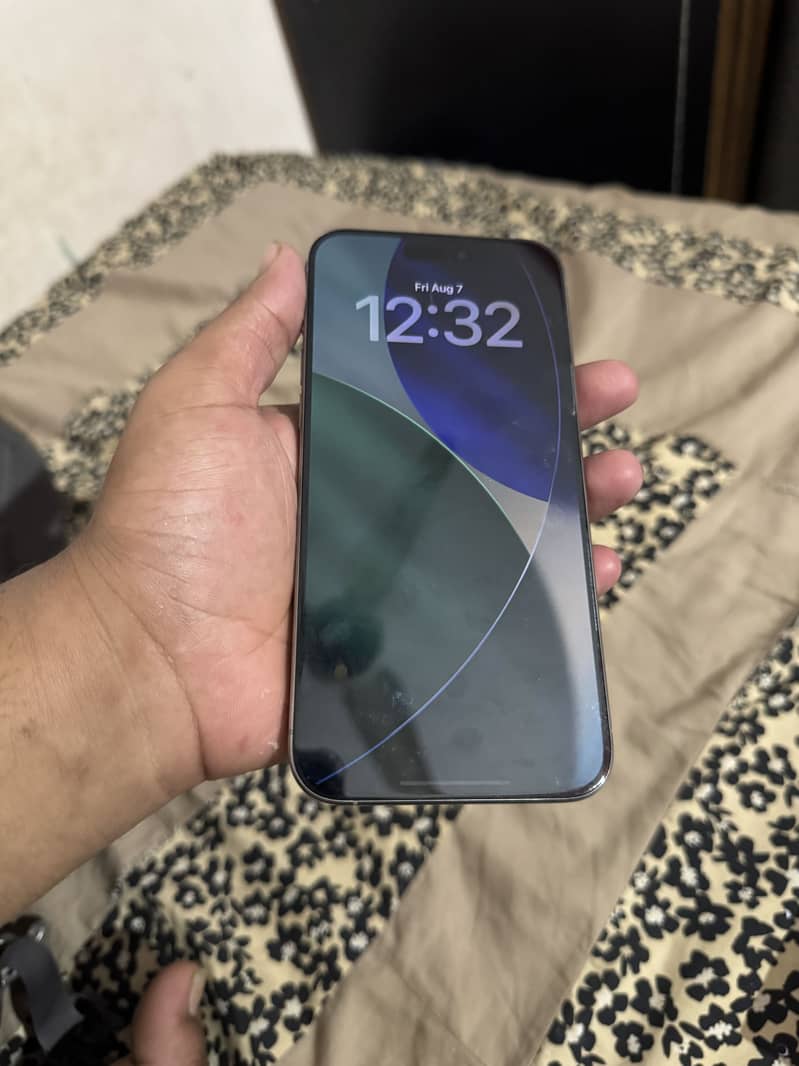 Apple iPhone 15 Pro Max 5