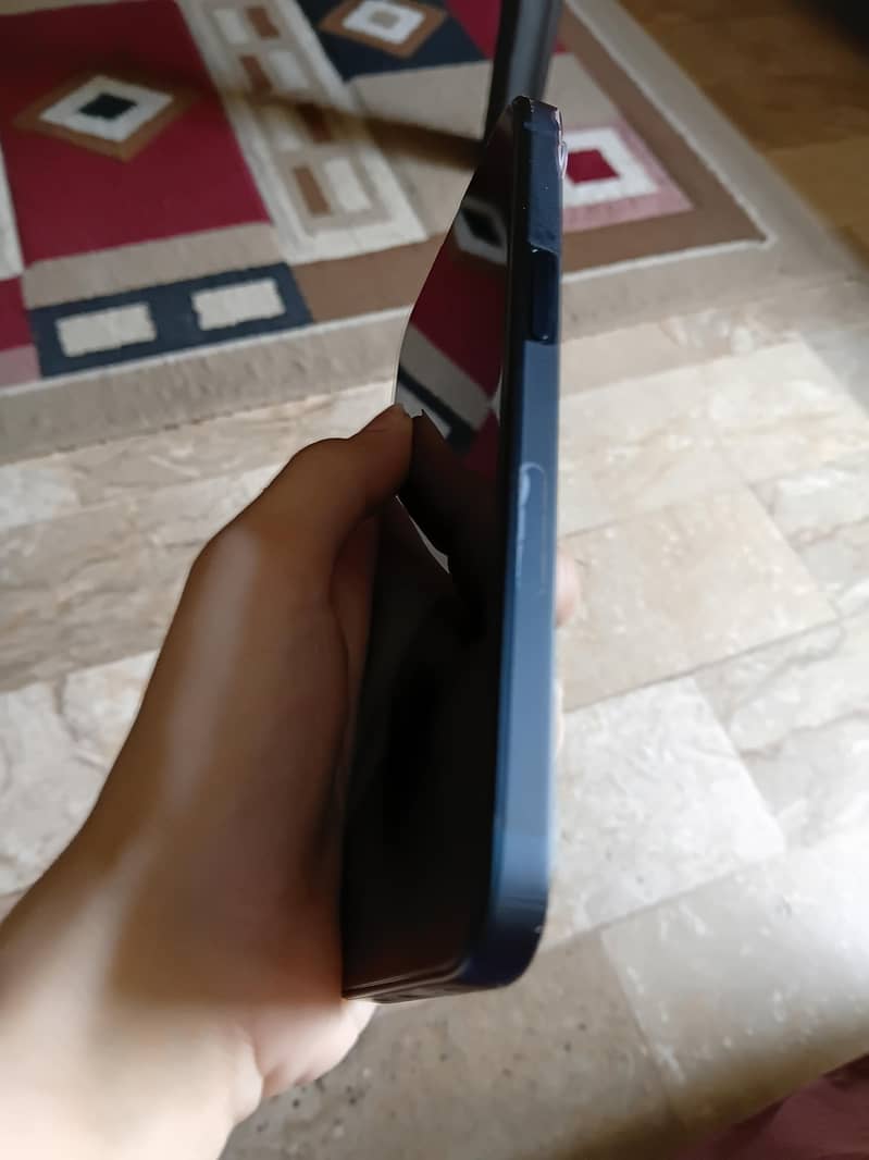 Apple iPhone 13 3