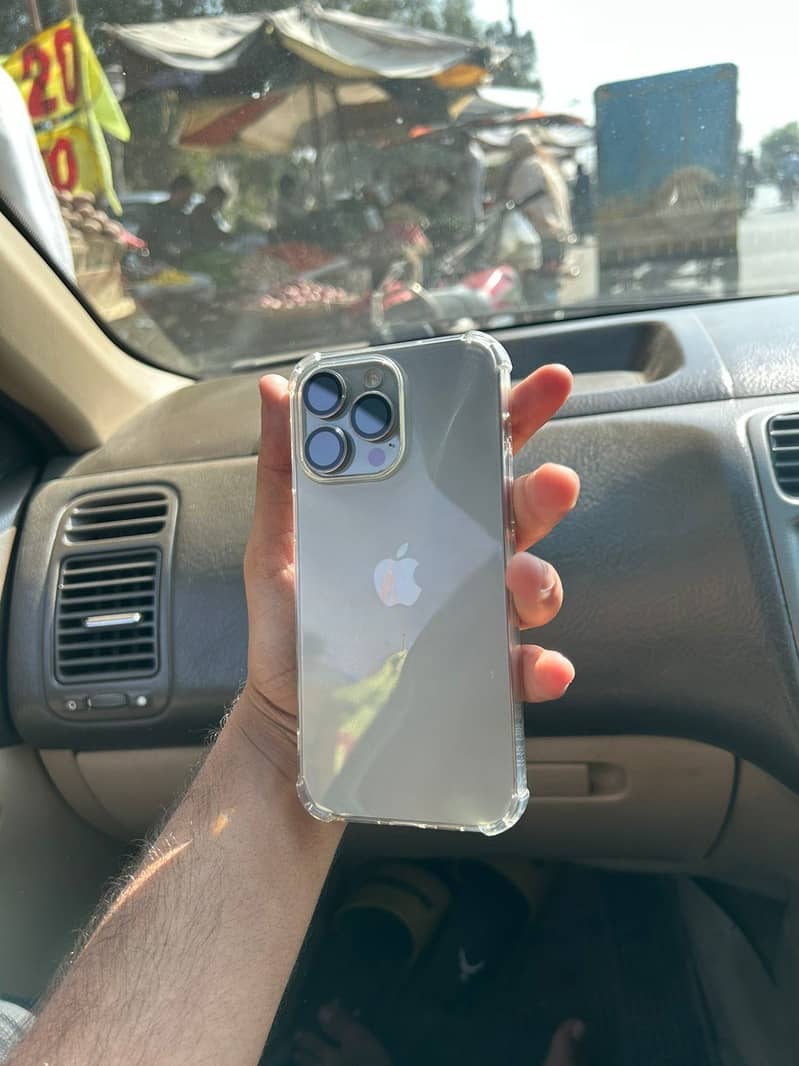 Apple iPhone 15 Pro Max 0