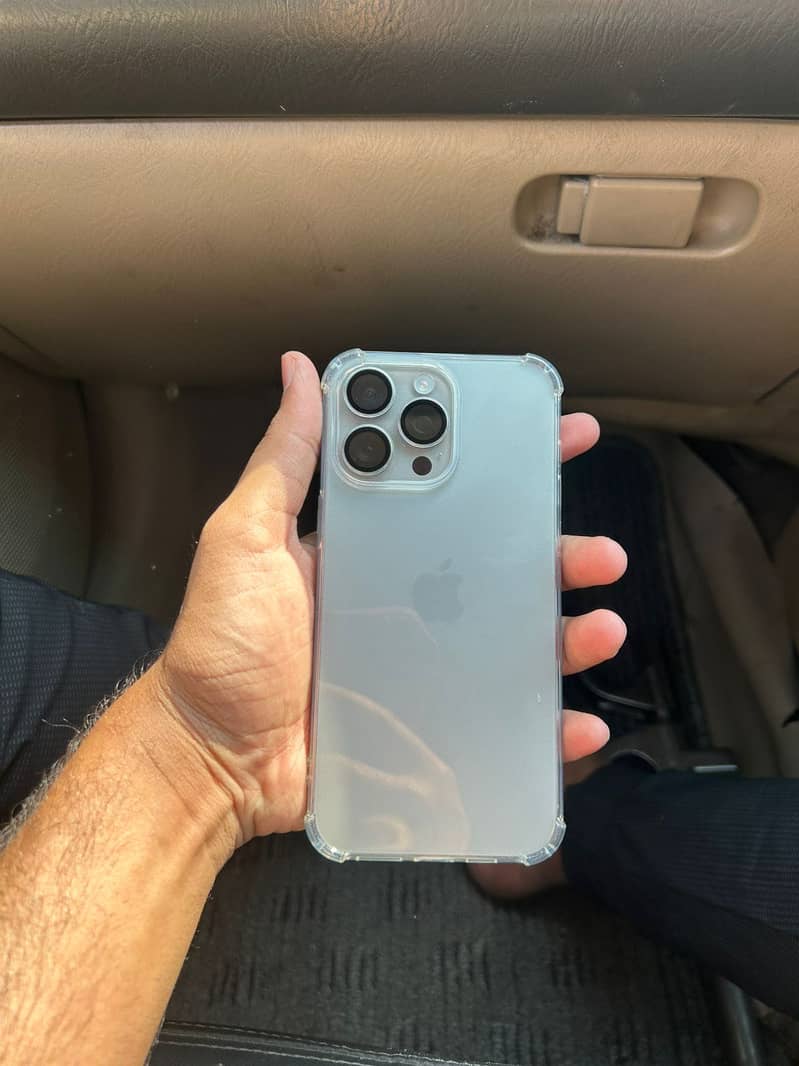 Apple iPhone 15 Pro Max 1