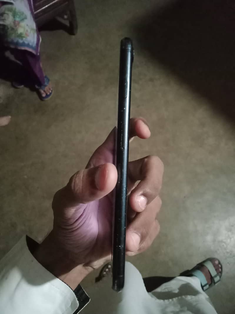 Apple iPhone 7 Plus 4